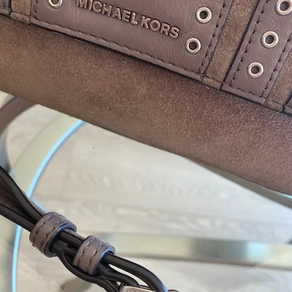 Authentic Michael Kors Bag - Picture 9 of 9